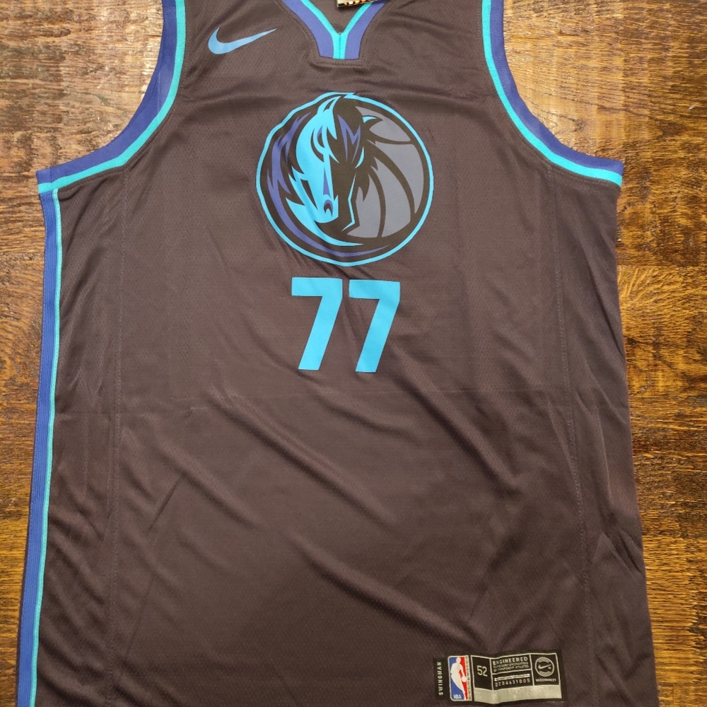 BRAND NEW Luka Doncic Dallas Mavericks NBA Jersey